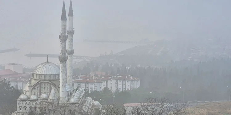 Tekirdağ’da yoğun sis: Sis şehri kapladı