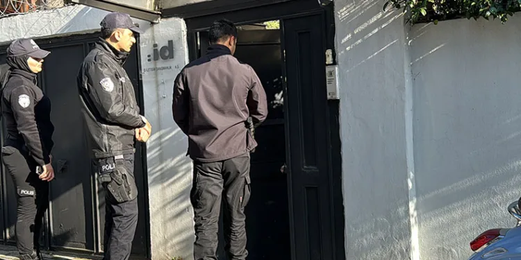 Ayşe Barım’ın iş yerinde arama yapılıyor