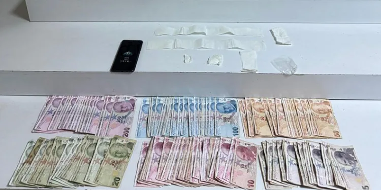 Narkotik madde satışına suçüstü