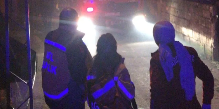 Adana’da pansiyonda çıkan yangın korkuttu