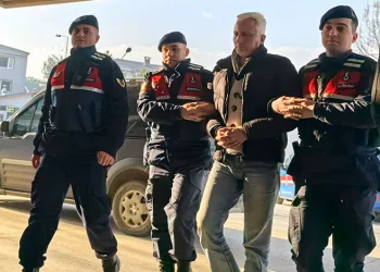 Hapis cezası bulunan şahıs sahte kimlik ile yakalandı