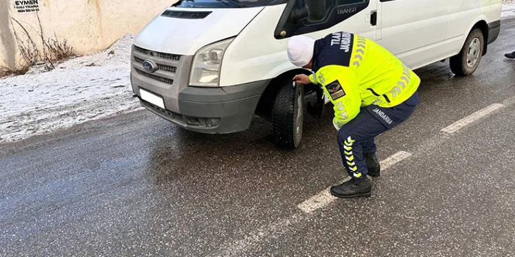 Van’da farklı suçlardan 16 kişi tutuklandı