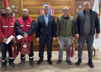 Orhangazi Belediyesi’nde örnek çalışanlar ödüllendirildi