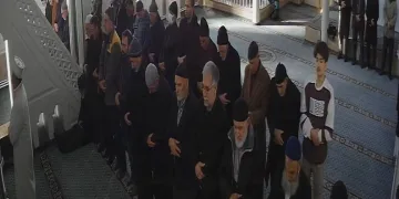 Camiye torpilli saldırı