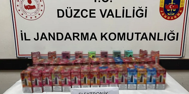 Jandarmadan kaçak elektronik sigara operasyonu