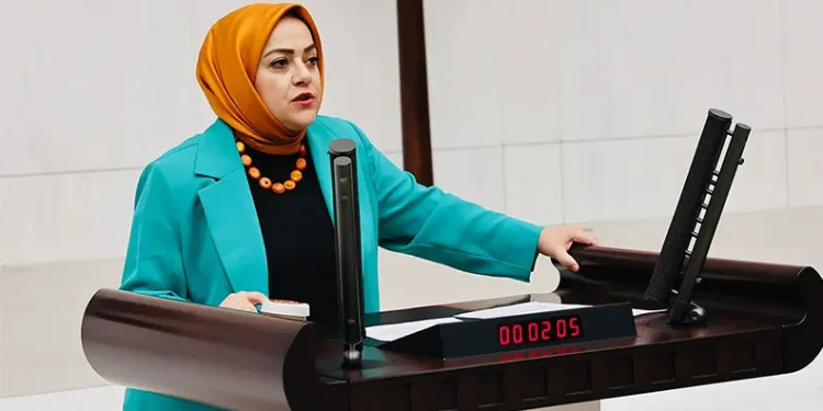 Ün; “Acımız büyük, ölenlere rahmet yaralılarımıza acil şifa diliyorum”