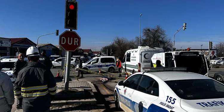 Polatlı’da hafriyat kamyonunun çarptığı yaşlı adam hayatını kaybetti