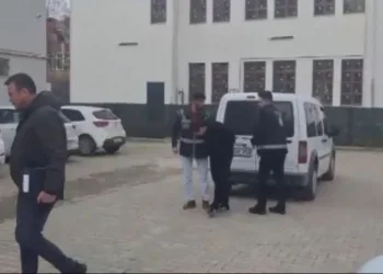 Bursa’da yaşlı kadını dolandıran şahıs polisten kaçamadı