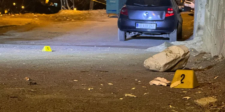 Husumetlisine konum yolladı, canından oldu