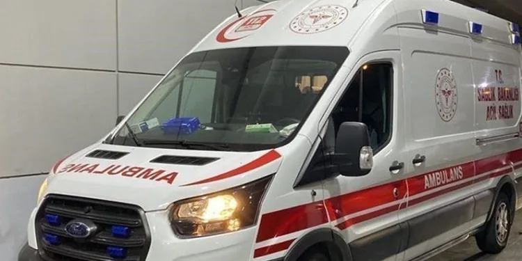 Babasının kullandığı traktörün altında kalarak can verdi