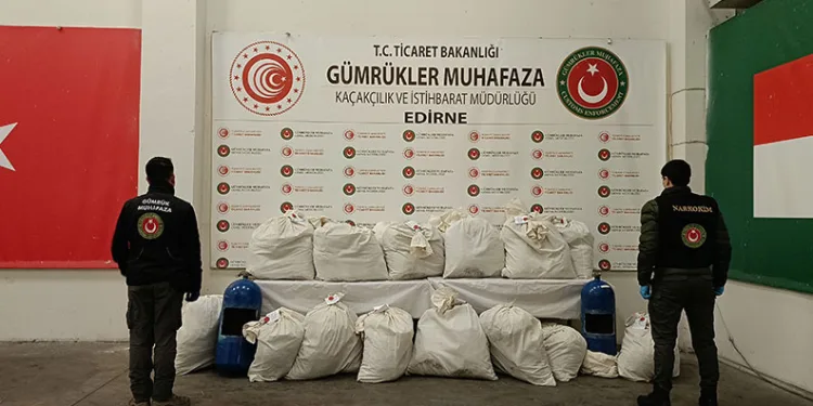 Kapıkule’de 217 kilogram uyuşturucu ele geçirildi