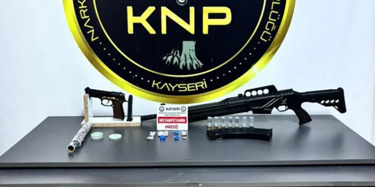 Uyuşturucu satıcılarına operasyon: 7 gözaltı