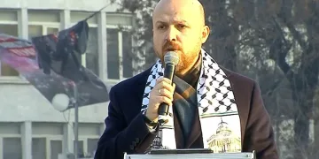 “Batı’nın maskesi Gazze’de düştü”