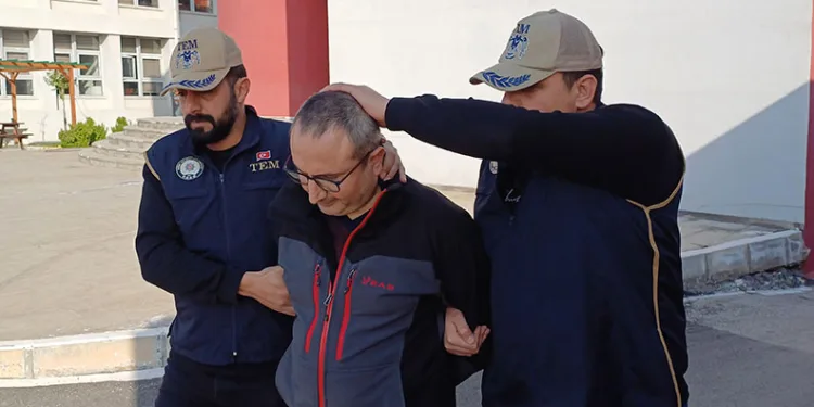 FETÖ firarisi yüzbaşı yakalandı