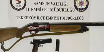 Düğün salonunda silahlı kavga paniği