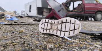 Hatalı sollama faciaya neden oldu: 3 ölü 6’sı ağır 21 yaralı