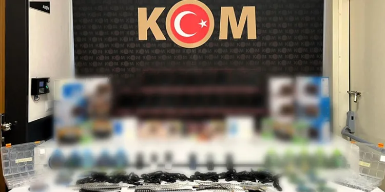Afyonkarahisar’da kaçakçılıkla mücadele sürüyor