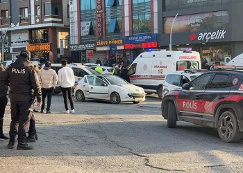 Sultangazi’de araçtan kadın cesedi çıktı