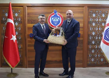 Oktay Yılmaz, Orhangazi’yi ziyaret etti