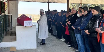 Kalp krizi geçiren polis memuru hayatını kaybetti