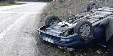 Bolu’da kontrolden çıkan otomobil takla attı