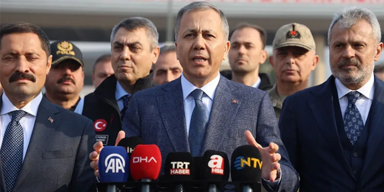 Bakan Yerlikaya: “Son bir ayda 52 bin 622 Suriyeli ülkesine dönüş yaptı”