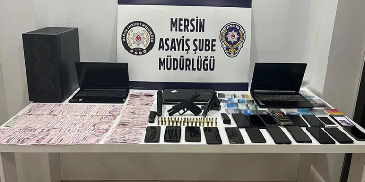 190 milyon lira vurgun yapan çete çökertildi