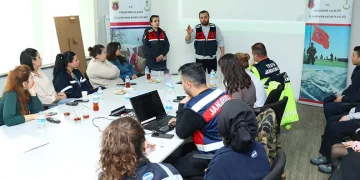 Jandarmadan firma çalışanlarına eğitim