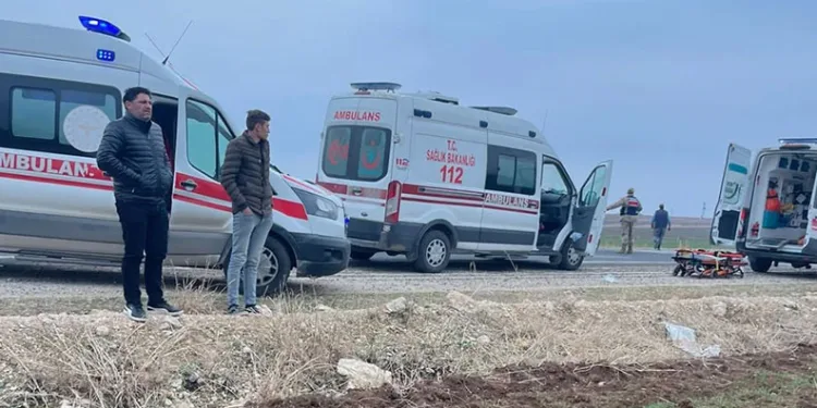 Kontrolden çıkan hafif ticari araç takla attı: 2 ölü, 4 yaralı