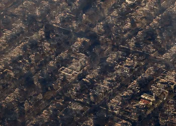 Los Angeles’taki orman yangınlarında 166 bin kişiye tahliye uyarısı