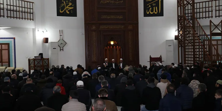 İnegöl’de üç aylar sabah namazı buluşmasıyla karşılandı