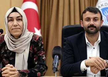 Mersin Akdeniz Belediye Başkanı Uzaklaştırıldı