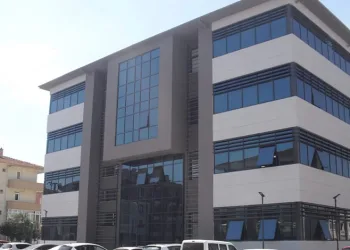 Balıkesir’de korkunç olay: Doğurduğu bebeği tuvalete bıraktı