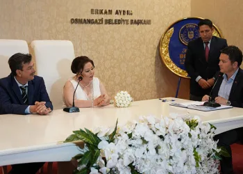 Osmangazi’de 1 yılda 6 bin 636 nikah kıyıldı