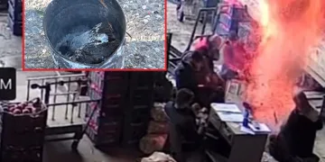 Isınmak için yaktıkları kova bomba gibi patladı