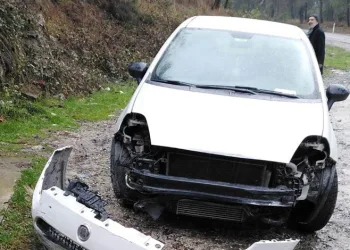 Saadet Partililer görev yolunda kaza geçirdi