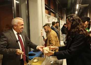 Nilüfer’de öğrencilere çorba ikramı