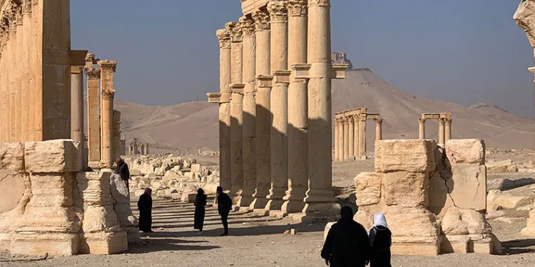 Suriye’nin antik kenti Palmira eski günlerini arıyor