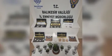 Üniversitede 20 öğrenci zehirlenme şüphesiyle hastaneye kaldırıldı