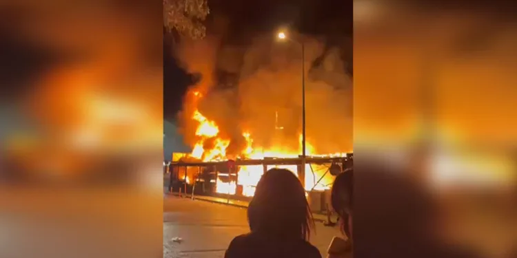 Camiyi kundaklayan psikolojik sorunları olan şahıs yakalandı