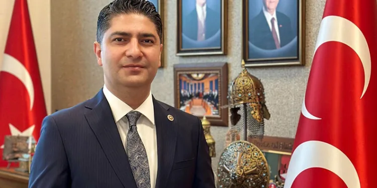 MHP’li Özdemir’den Yılmaz ve Kurum’a yazılı soru önergeleri
