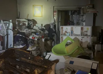 Isınmak için yakılan ateş söndürülmeyince yangın çıktı