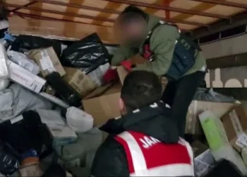 Bingöl’de haklarında kesinleşmiş hapis cezası bulunan 2 kişi yakalandı