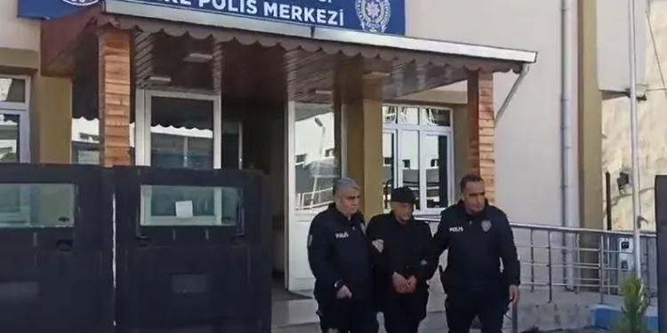 Müteahhit, yılbaşı gecesi merdivenden düşüp öldü