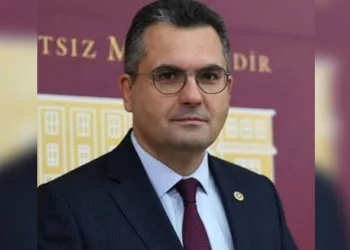 Burak Dalgın DEVA Partisinden istifa etti