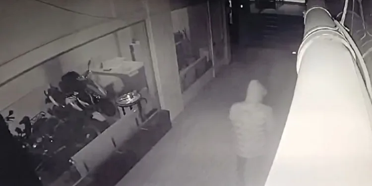 Uşak’ta polis ve jandarmadan okul çevreleri ve servislere sıkı denetim