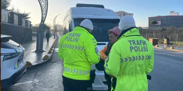 Iğdır’da akaryakıt kaçakçılığı operasyonu: 2 bin 463 litre kaçak akaryakıt ele geçirildi