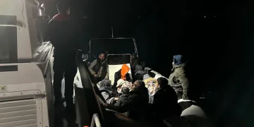 Suriye Devlet Başkanı eş-Şara’dan ilk ulusa sesleniş konuşması: “Kapsamlı bir geçiş hükümeti kurmak için çalışacağız”