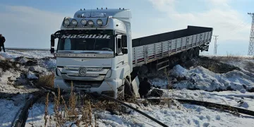 Yakıt deposundan litrelerce uyuşturucu çıktı