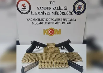 Sokakta tüfekle rastgele ateş açtı: Yakalanma anı kamerada